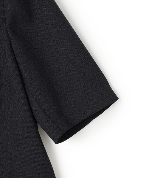 TOCCA(トッカ)の「BRIGHT BREEZE 半袖ショートジャケット(ノーカラージャケット・レディース・アイボリー系/ネイビー系・0/2/4/6)」の18枚目の写真