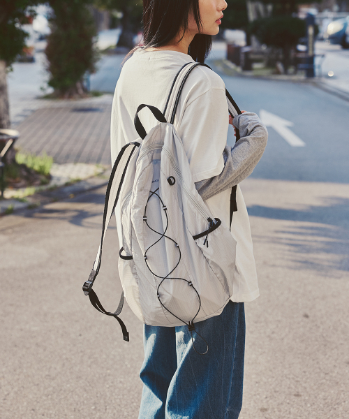 AFTERHOURS(アフターアワーズ)の「LIGHT STRING BACKPACK (CLOUDY GREY)(バックパック/リュック・レディース・その他・FREE)」の2枚目の写真