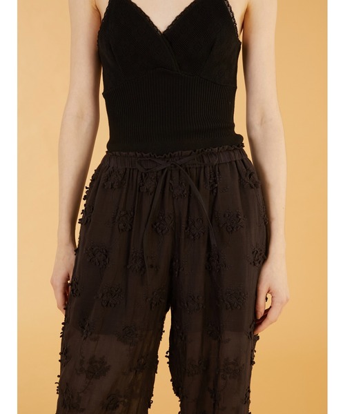 crinkle crinkle crinkle（クリンクルクリンクルクリンクル）の「【crinkle crinkle crinkle】sheer cotton 3D embroidery easy pants/シアーコットン3Dエンブロイダリーイージーパンツ（その他パンツ・レディース・ホワイト/ブラック・FREE）」の11枚目の写真