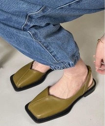 ＆soiree（アンドソワレ）の「スクエアVカットミュール（サンダル）」