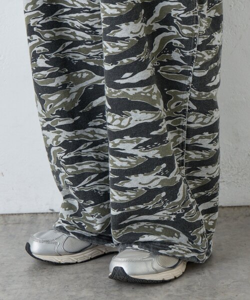 etsinta（エシンタ）の「【etsinta】スウェットオーバーサロペット（サロペット/オーバーオール・レディース・チャコールグレー/グレー・ONE SIZE）」の4枚目の写真