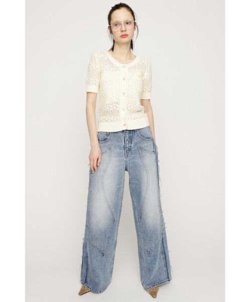 SLY(スライ)の「L/W PATCHED PANEL FLARE DENIM ローウエストパッチドパネルフレアデニム 春服 夏服(デニムパンツ・レディース・ブルー系その他/ライトブルー・2/1/0)」の3枚目の写真