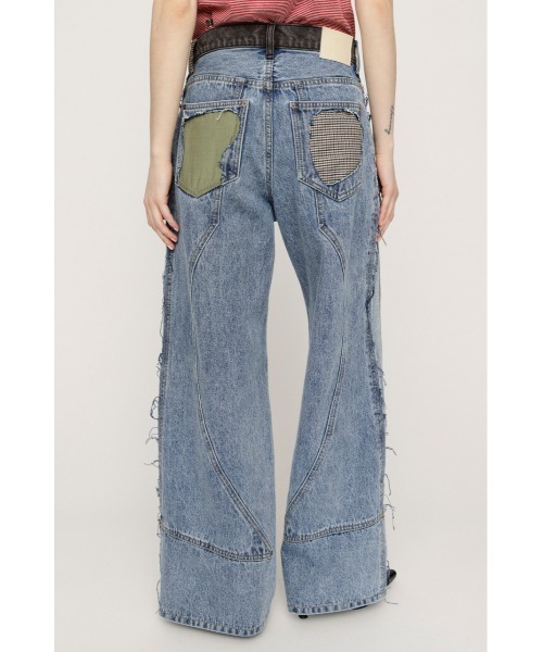 SLY(スライ)の「L/W PATCHED PANEL FLARE DENIM ローウエストパッチドパネルフレアデニム 春服 夏服(デニムパンツ・レディース・ブルー系その他/ライトブルー・2/1/0)」の15枚目の写真