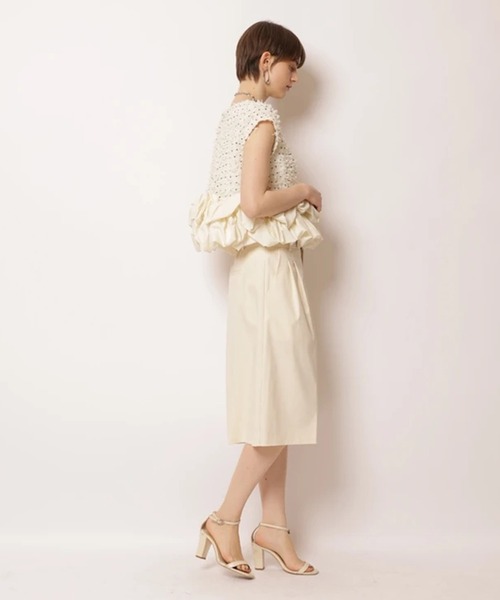 CADUNE(カデュネ)の「フレンチスリーブ裾バルーンブラウス(シャツ/ブラウス・レディース・ホワイト/ブラックミックス・38/36/40)」の16枚目の写真