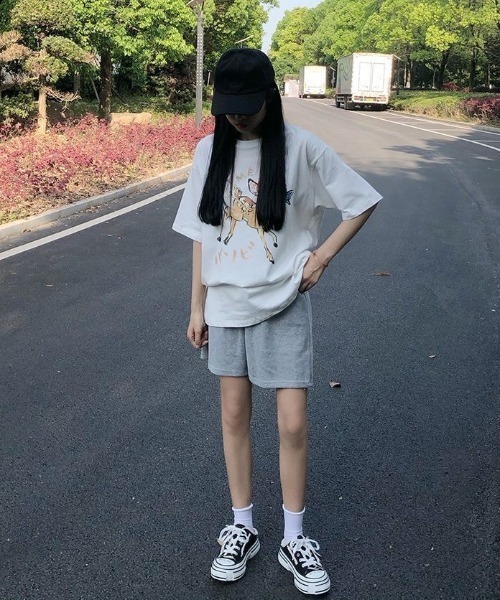 ViViDAY(ビビデー)の「スウェットハーフパンツ(スウェットパンツ・レディース・ライトグレー・M)」の3枚目の写真