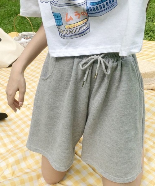 ViViDAY(ビビデー)の「スウェットハーフパンツ(スウェットパンツ・レディース・ライトグレー・M)」の4枚目の写真