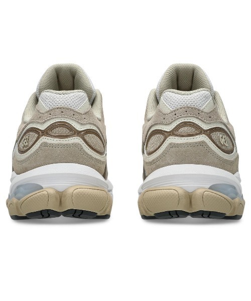 ASICS(アシックス)の「ASICS GEL-NYC 2.0(アシックス ゲル-エヌワイシー 2.0)(スニーカー・メンズ・ベージュ系/グレー系・29cm/28.5cm/28cm/27.5cm/27cm/26.5cm/26cm/25.5cm/25cm/24.5cm/24cm/23.5cm/23cm)」の5枚目の写真