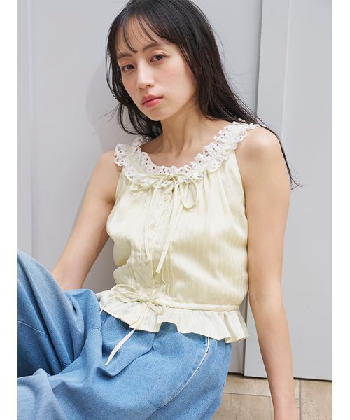 SNIDEL(スナイデル)の「クロップドフリルブラウス(シャツ/ブラウス・レディース・イエロー/ホワイト/ブラック・F)」の9枚目の写真