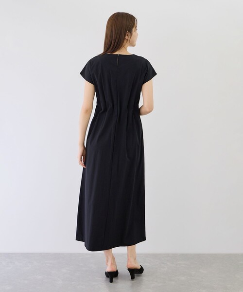 Jayro(ジャイロ)の「ラッシュガードウエストタックワンピース(ワンピース・レディース・ブラック/ベージュ/チャコールグレー・M)」の9枚目の写真