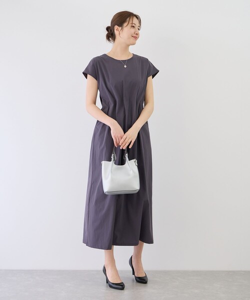 Jayro(ジャイロ)の「ラッシュガードウエストタックワンピース(ワンピース・レディース・ブラック/ベージュ/チャコールグレー・M)」の11枚目の写真