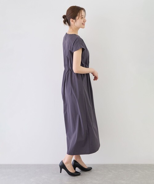 Jayro(ジャイロ)の「ラッシュガードウエストタックワンピース(ワンピース・レディース・ブラック/ベージュ/チャコールグレー・M)」の15枚目の写真