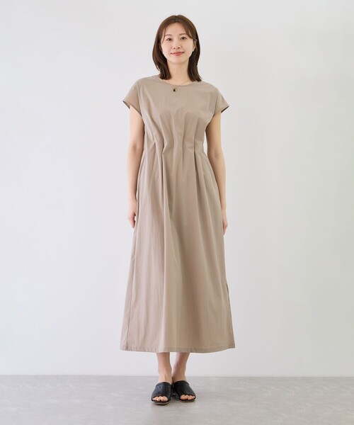 Jayro(ジャイロ)の「ラッシュガードウエストタックワンピース(ワンピース・レディース・ブラック/ベージュ/チャコールグレー・M)」の19枚目の写真