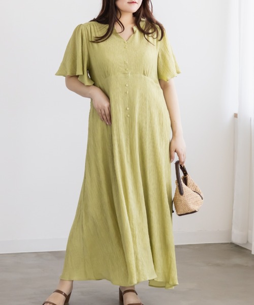 CLETTE(クレット)の「CLETTEオリジナルキーネックフレアワンピース(ワンピース・レディース・ブラック/ブルー/グリーン・4L/3L/LL)」の2枚目の写真