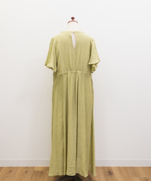 CLETTE(クレット)の「CLETTEオリジナルキーネックフレアワンピース(ワンピース・レディース・ブラック/ブルー/グリーン・4L/3L/LL)」の14枚目の写真