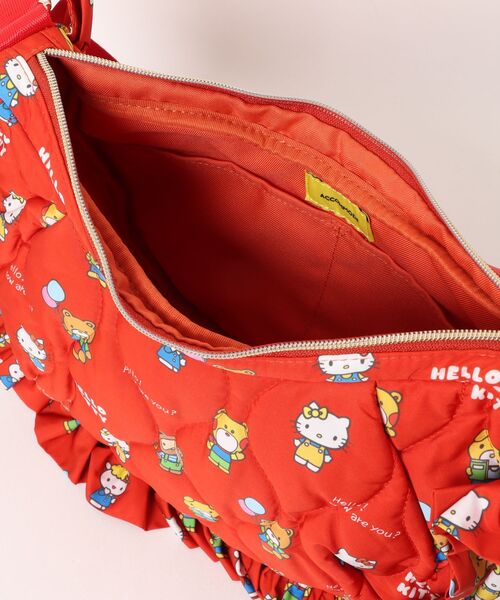 sanrio(サンリオ)の「ハローキティ/キルティングフリルショルダーバッグ(ショルダーバッグ・レディース・レッド/アイボリー・FREE)」の5枚目の写真