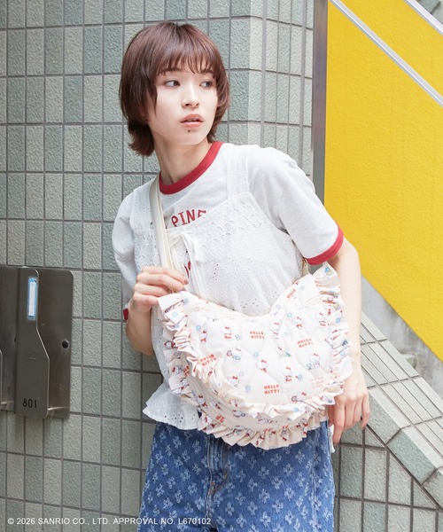 sanrio(サンリオ)の「ハローキティ/キルティングフリルショルダーバッグ(ショルダーバッグ・レディース・レッド/アイボリー・FREE)」の11枚目の写真