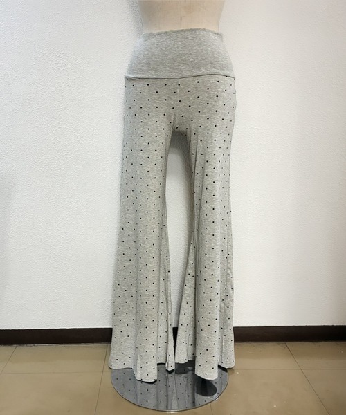 core core(コアコア)の「ドット柄カットソー生地フレアパンツ(その他パンツ・レディース・グレー/ブラウン/ネイビー・FREE)」の13枚目の写真