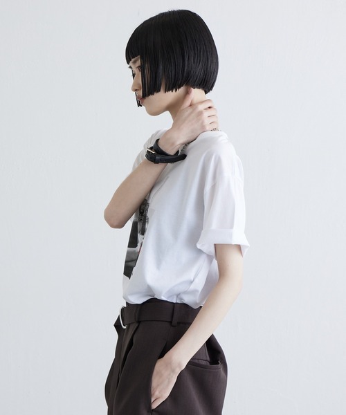 Lui's(ルイス)の「シルケットフォトTシャツ(Tシャツ/カットソー・レディース・ブラック/チャコールグレー/オフホワイト・FREE)」の20枚目の写真