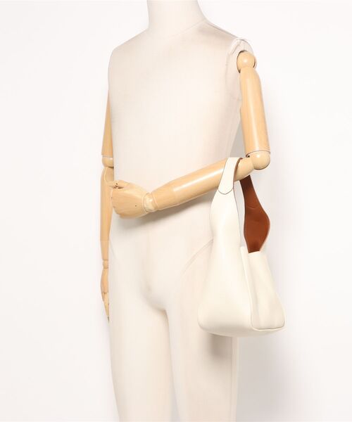 NiiNa（ニーナ）の「【NiiNa】【高品質牛革】ワンハンドルバケットバッグ / WEB限定（ハンドバッグ・レディース・ホワイト・FREE）」の2枚目の写真