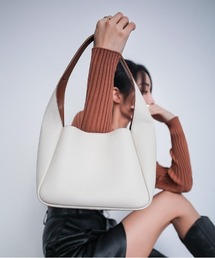 【NiiNa】【高品質牛革】ワンハンドルバケットバッグ / WEB限定