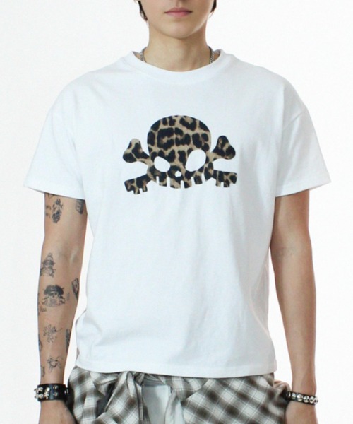 KEYMISERY(キーミザリー)の「A'GEM/9 × .kom 『KEYMISERY/キーミザリー』Skull Cross Key's Crop T-Shirt/スカルクロップTシャツ(Tシャツ/カットソー・メンズ・ホワイト/ブラック・S)」の2枚目の写真