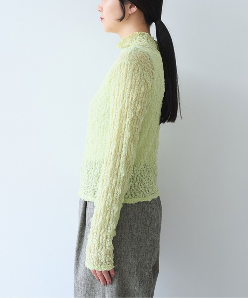 yuni(ユニ )の「flower shirring lace high neck pullover(Tシャツ/カットソー・レディース・イエロー/ホワイト/ブラック・FREE)」の12枚目の写真