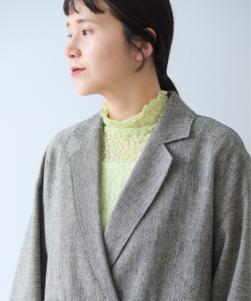 yuni(ユニ )の「flower shirring lace high neck pullover(Tシャツ/カットソー・レディース・イエロー/ホワイト/ブラック・FREE)」の7枚目の写真