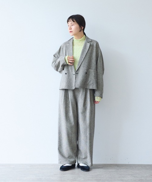 yuni(ユニ )の「flower shirring lace high neck pullover(Tシャツ/カットソー・レディース・イエロー/ホワイト/ブラック・FREE)」の6枚目の写真