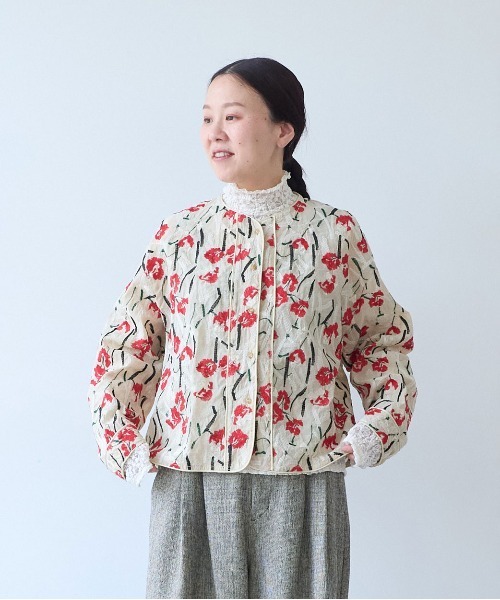 yuni(ユニ )の「flower shirring lace high neck pullover(Tシャツ/カットソー・レディース・イエロー/ホワイト/ブラック・FREE)」の20枚目の写真