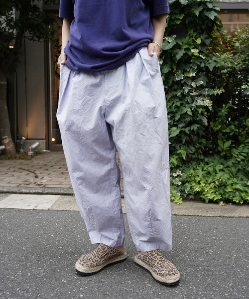 JOURNAL STANDARD LUXE(ジャーナルスタンダード ラックス)の「ダウンプルーフ タックカーブパンツ(その他パンツ・レディース・ラベンダー/ピンク/ライトグレー・FREE)」の15枚目の写真
