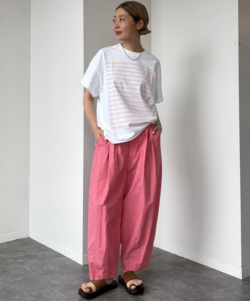 JOURNAL STANDARD LUXE(ジャーナルスタンダード ラックス)の「ダウンプルーフ タックカーブパンツ(その他パンツ・レディース・ラベンダー/ピンク/ライトグレー・FREE)」の22枚目の写真