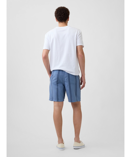 GAP(ギャップ)の「7インチ イージーウエスト テクスチャー ストライプ ショートパンツ(その他パンツ・メンズ・ブルー/ブラウン・XS/S/M/L/XL)」の7枚目の写真