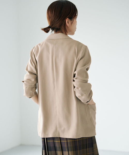 IENA(イエナ)の「《/接触冷感/手洗い可/セットアップ対応》テンダーツイル リラックスジャケット(テーラードジャケット・レディース・グレー/ベージュ・FREE)」の14枚目の写真