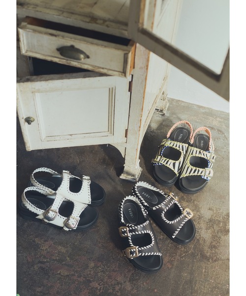 VEGE(ベジ)の「VEGE Starfish Sandal(サンダル・レディース・ブラック/マルチ/ホワイト/ブルー・24.5/23.5/25.5)」の5枚目の写真