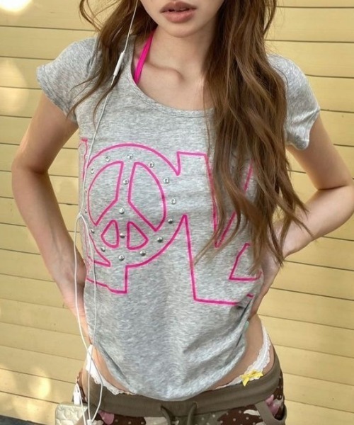 ViViDAY(ビビデー)の「LOVE英字ロゴプリントtシャツ(Tシャツ/カットソー・レディース・ブラック/グレー・M)」の18枚目の写真