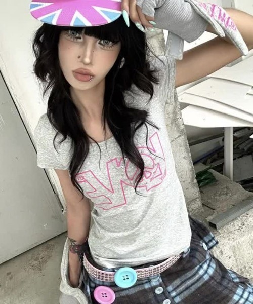 ViViDAY(ビビデー)の「LOVE英字ロゴプリントtシャツ(Tシャツ/カットソー・レディース・ブラック/グレー・M)」の13枚目の写真