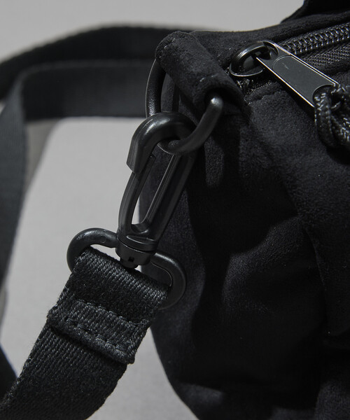 UMBRO(アンブロ)の「UMBRO/アンブロ SP BRUSHED BOSTON MINI BAG/別注 ブラッシュド ボストンミニバッグ(ショルダーバッグ・メンズ・ダークブラウン/ブラック・ONE SIZE)」の8枚目の写真