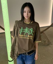 HOODHOOD（フッドフッド）の「Three エイリアン クロップリンガー 半袖Tシャツ ブラウン（Tシャツ/カットソー）」