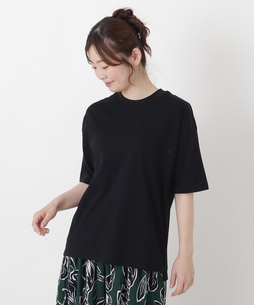 one'sterrace(ワンズテラス)の「【ひんやり】汗じみ防止加工 5分袖プルオーバー(Tシャツ/カットソー・レディース・ブラック系8/グレー系4/ネイビー系5・02)」の2枚目の写真