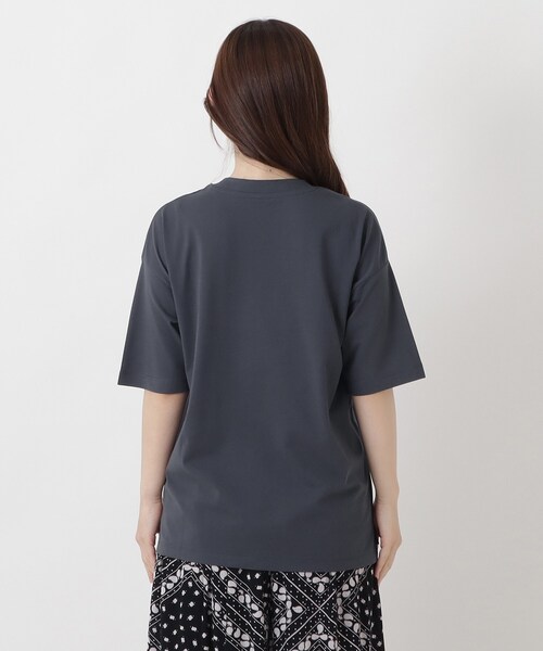 one'sterrace(ワンズテラス)の「【ひんやり】汗じみ防止加工 5分袖プルオーバー(Tシャツ/カットソー・レディース・ブラック系8/グレー系4/ネイビー系5・02)」の14枚目の写真