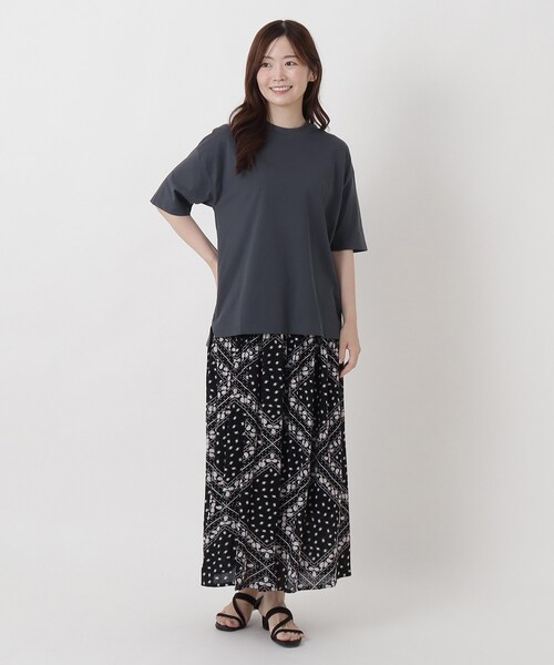 one'sterrace(ワンズテラス)の「【ひんやり】汗じみ防止加工 5分袖プルオーバー(Tシャツ/カットソー・レディース・ブラック系8/グレー系4/ネイビー系5・02)」の5枚目の写真