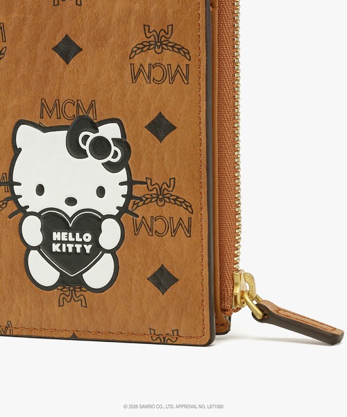 MCM（エムシーエム）の「MCM x HELLO KITTY 二つ折りジップカードウォレット（財布・レディース・ベージュ/ライトピンク/ブラック・ONE SIZE）」の7枚目の写真