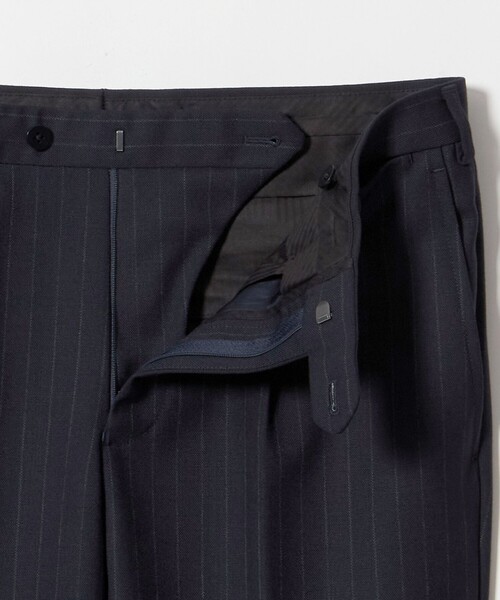 UNITED ARROWS(ユナイテッドアローズ)の「ネイビー ストライプ ダブル 6ボタン スーツ MCーMODEL ヨコストレッチ(セットアップ・メンズ・ネイビー・44/48/46)」の17枚目の写真