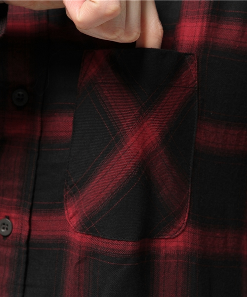 VENCEEXCHANGE(ヴァンスエクスチェンジ)の「オンブレチェックロングシャツ(シャツ/ブラウス・メンズ・レッド/ブラック・MEDIUM/LARGE)」の5枚目の写真