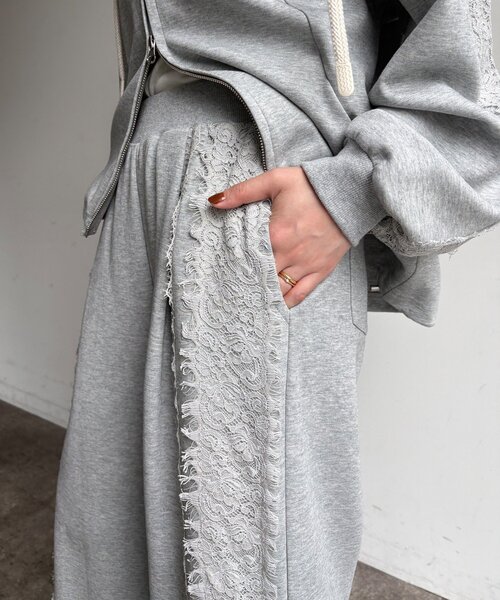 DouDou(ドゥドゥ)の「【WEB限定/セットアップ可能】ポンチレースワイドパンツ(その他パンツ・レディース・グレー/オフホワイト/ブラック・FREE)」の3枚目の写真