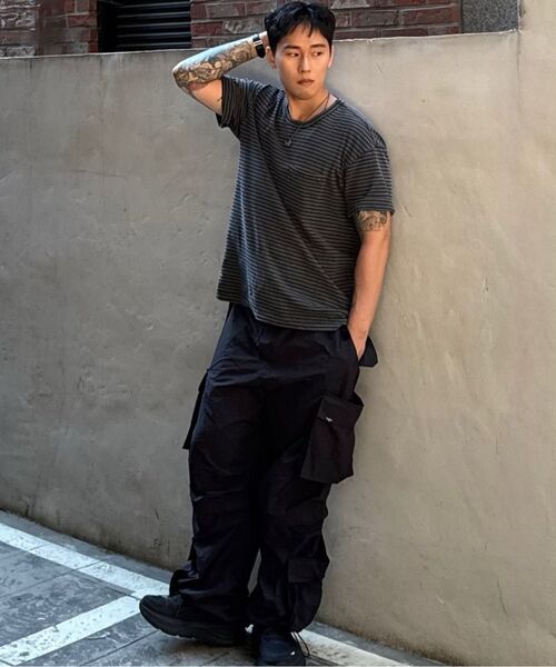 NIGHTWORKDEPT（ナイトワークデプト）の「Two-Way Tech Cargo Pants_Black（スウェットパンツ・レディース・その他・MEDIUM/SMALL）」の4枚目の写真