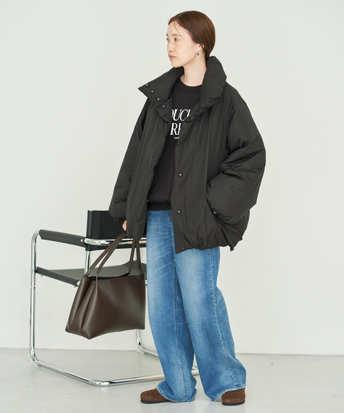 SLOBE IENA(スローブイエナ)の「《WEB限定/追加》フロッキープリントオーバースウェット(スウェット・レディース・アイボリー/ブラック/ホワイト・FREE)」の17枚目の写真