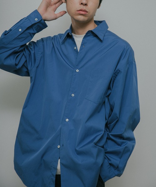 URBAN RESEARCH DOORS（アーバンリサーチドアーズ）の「Extra Cotton Regular Shirts（シャツ/ブラウス・メンズ・ライトグレー/ブルー・LARGE/MEDIUM）」の2枚目の写真