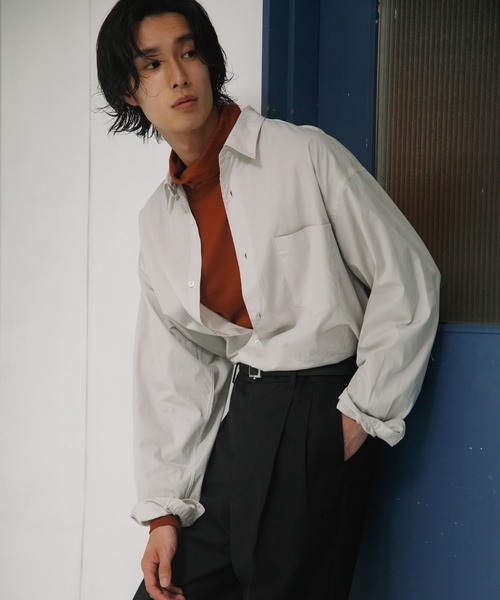 URBAN RESEARCH DOORS（アーバンリサーチドアーズ）の「Extra Cotton Regular Shirts（シャツ/ブラウス・メンズ・ライトグレー/ブルー・LARGE/MEDIUM）」の4枚目の写真
