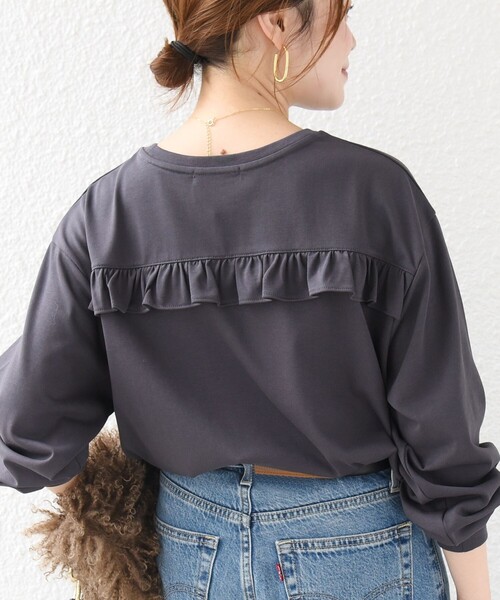 SHIPS(シップス)の「【WEB限定】〈洗濯機可能〉オーガニックコットン フリル ロングスリーブ TEE(Tシャツ/カットソー・レディース・ライラック/ダークグレー/ネイビー/オフホワイト・ONE SIZE)」の2枚目の写真